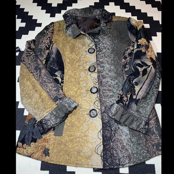Fab, patterned, tapestry, ruffle coat!! - Picture 8 of 14